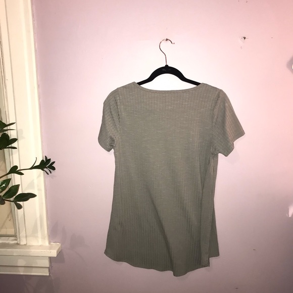 Lularoe Grey Ribbed Tee - Picture 3 of 3